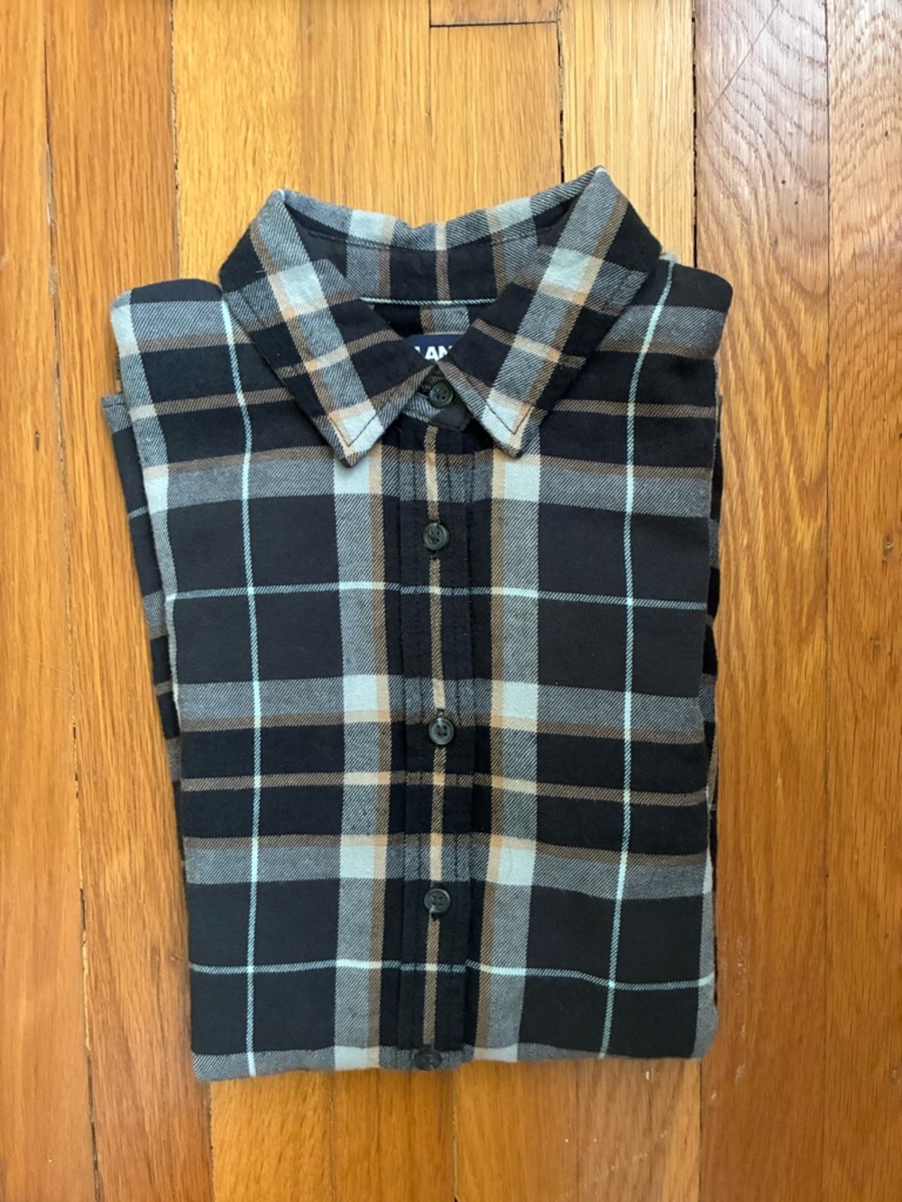 Women’s lands end boyfriend flannel Plaid Button-Up Shirt